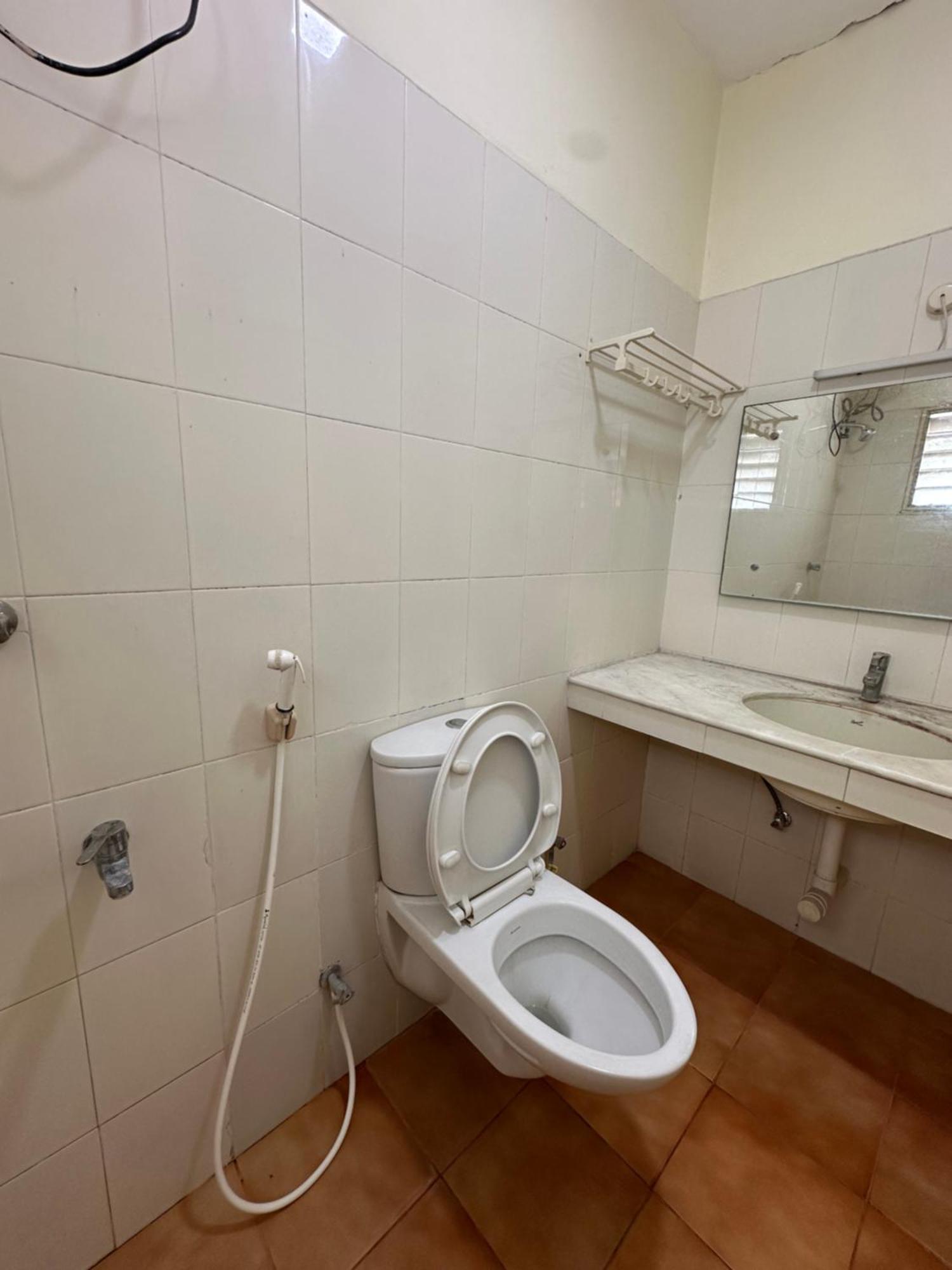 Hotel Priya Towers Nāmakkal Екстериор снимка